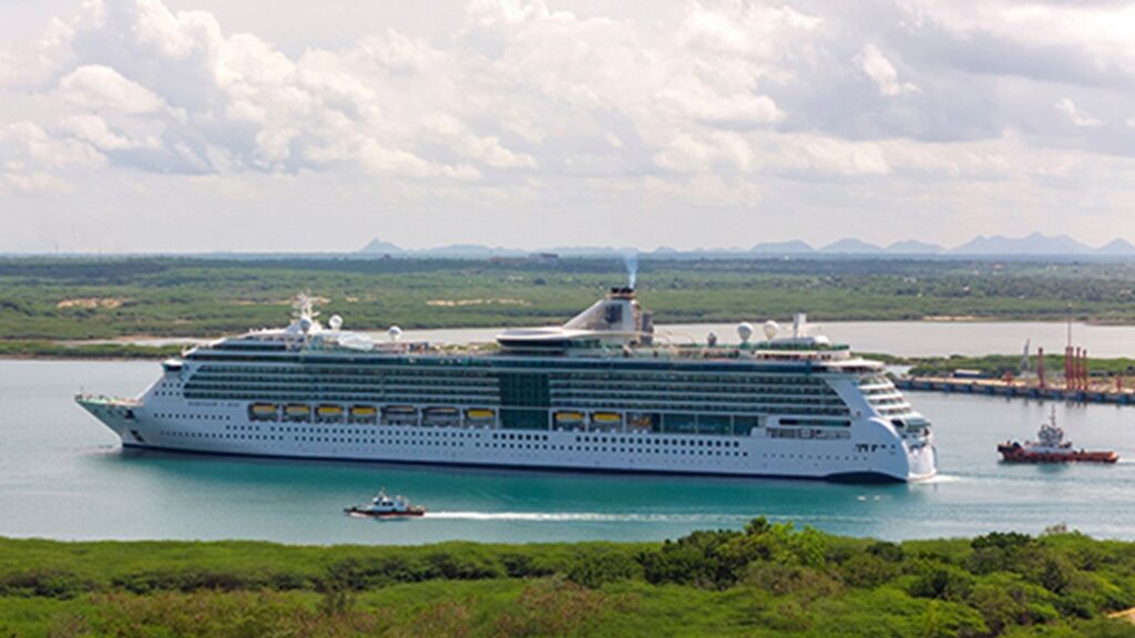 Cruise vessel entering to Hambantota International Port