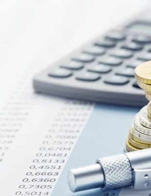 Uva province state officials donate one day’s salary to reconstruction fund