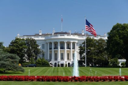 US Extends 0,000 H-1B Cost as Tech Companies Rethink Where Jobs Are Done