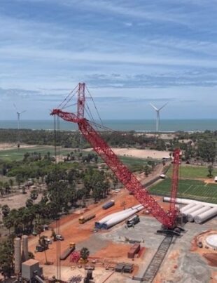 Sri Lanka gets 900-tonne crane as Advantis expands heavy-lift capacity