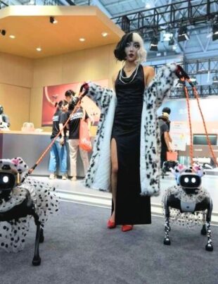 China’s Robot Industry Moves From Showcases to Real-World Use